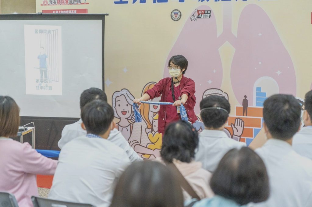 呼吸健康 高醫辦慢阻肺病流感衛教