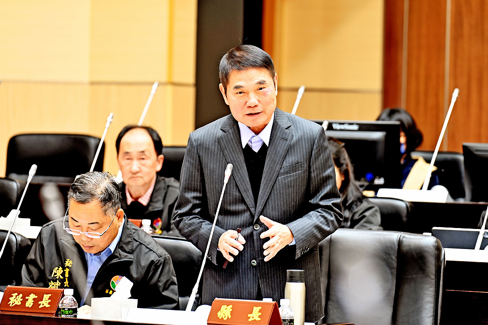 苗栗高鐵運量倒數第二　鍾東錦盼增班、...